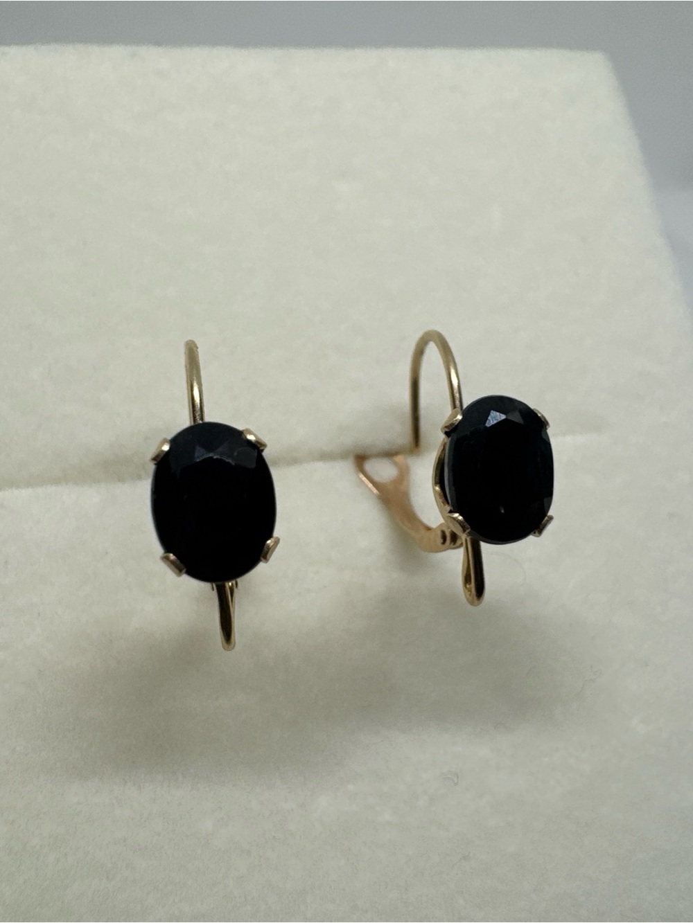 VINTAGE 14K Yellow Gold Dark Blue Green Sapphire Leverback Earring, Dangle